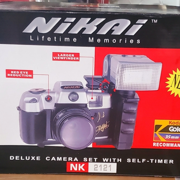 Nikai NK 2121 35MM Camera With Telescopic Flash Self-Timer Great Camera NEW - Picture 3 of 9